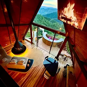 Chale Boutique Spa- Sauna Seca, Jacuzzi , Rede Suspensa Campos do Jordão